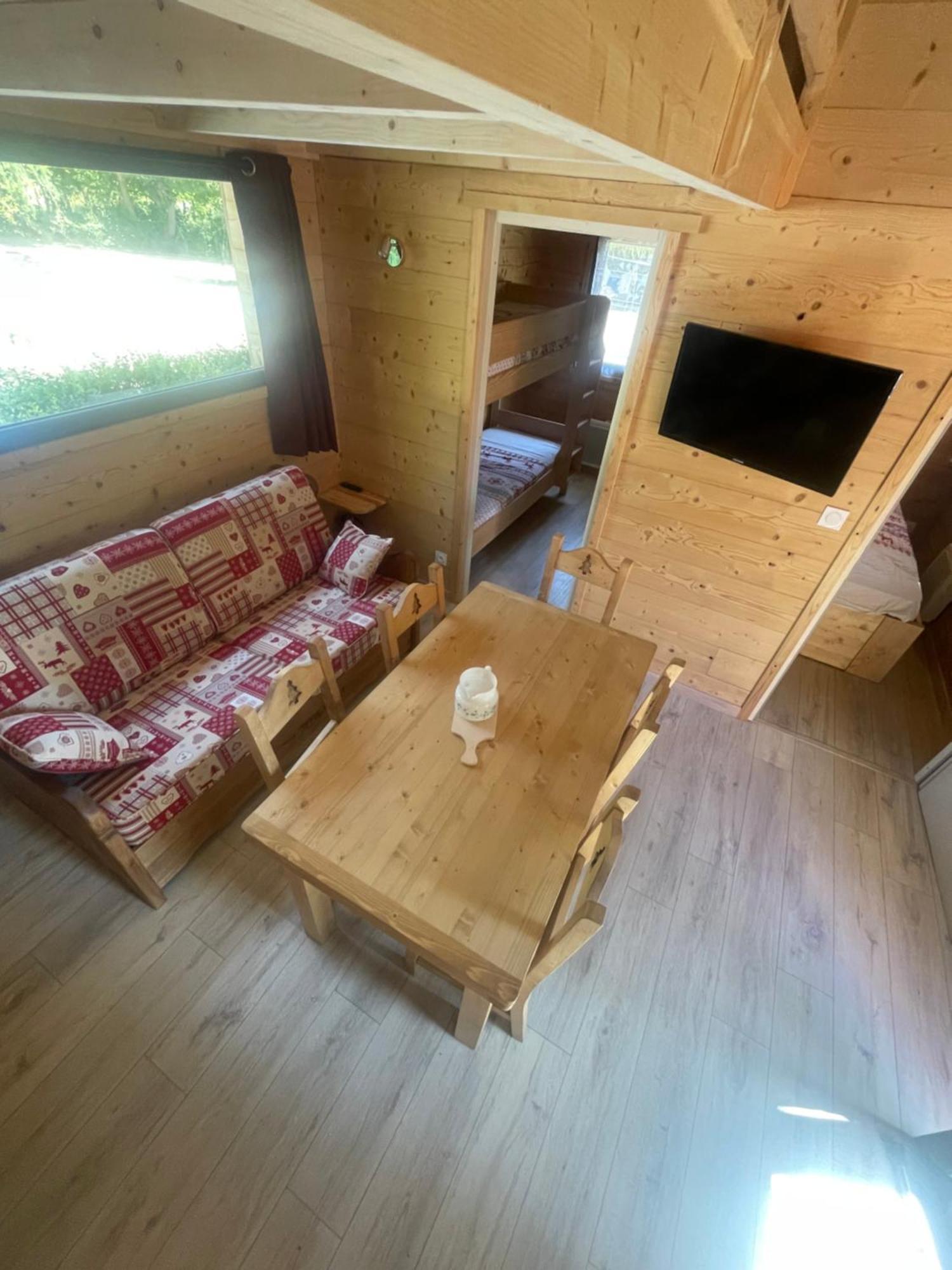 Camping L'Enclave Mobil-Home Estavar Buitenkant foto
