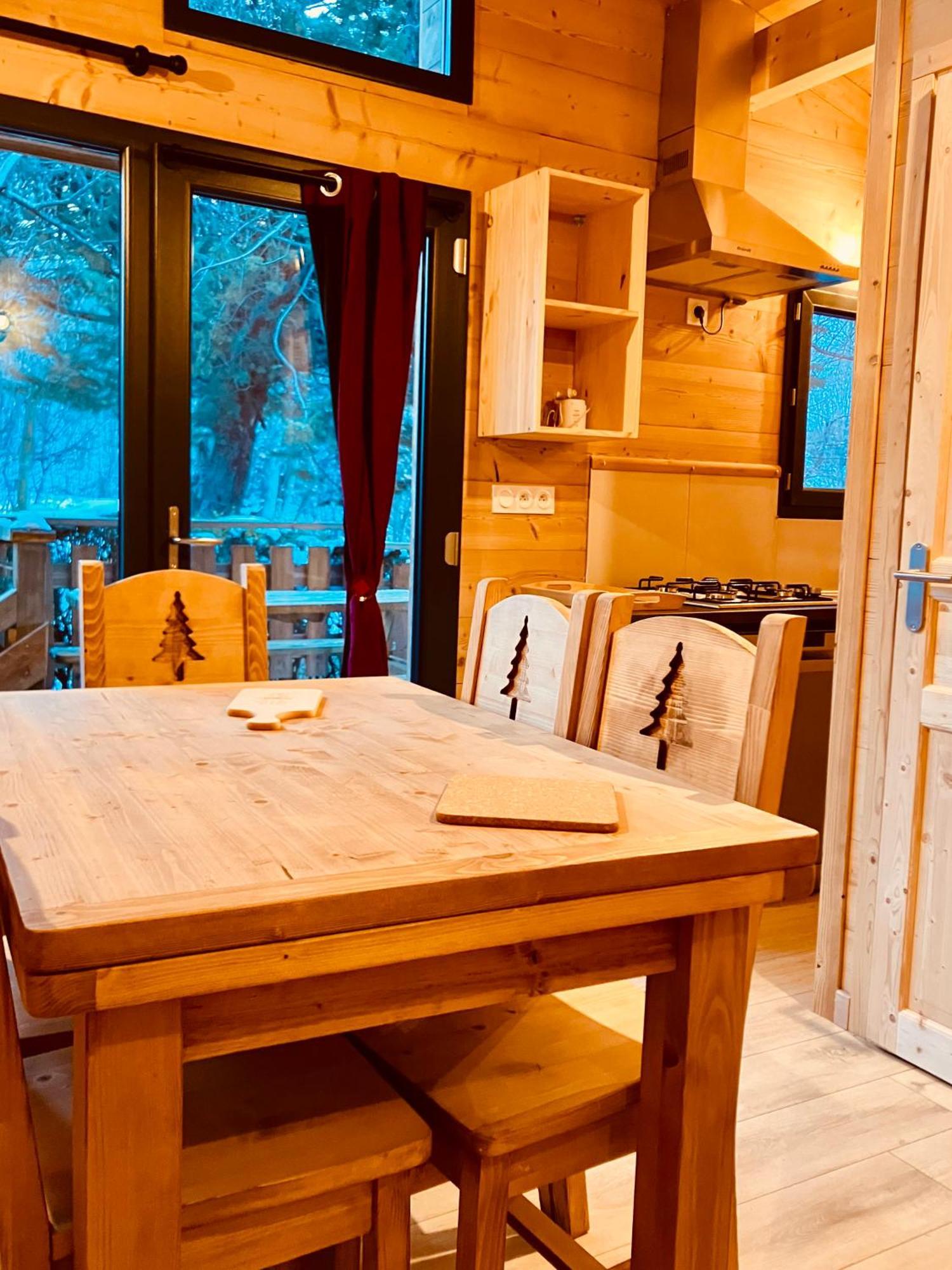 Camping L'Enclave Mobil-Home Estavar Buitenkant foto